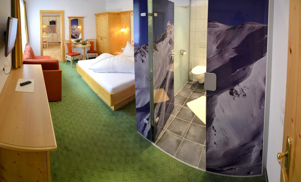 Hotel Garni Alpenblick Ischgl Esterno foto