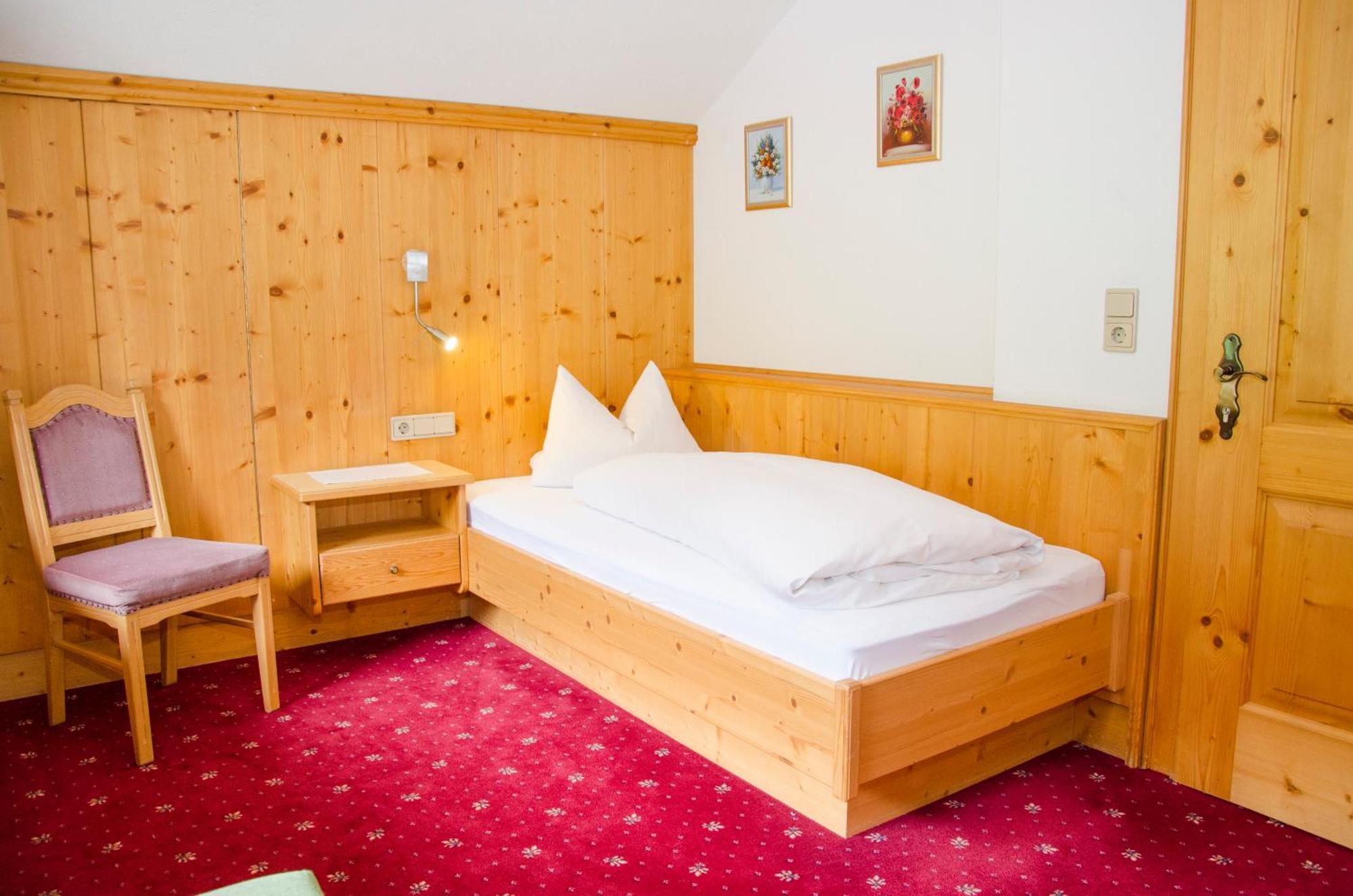 Hotel Garni Alpenblick Ischgl Esterno foto