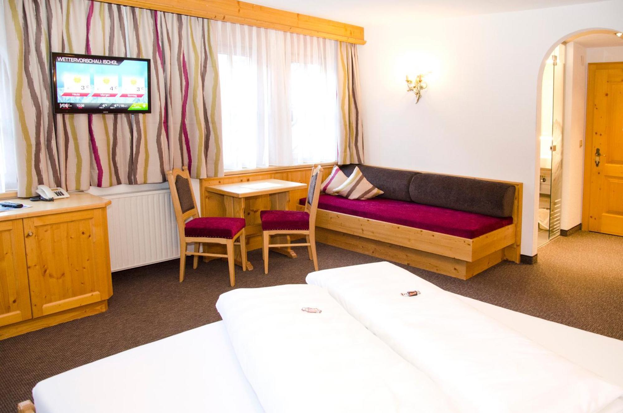 Hotel Garni Alpenblick Ischgl Esterno foto